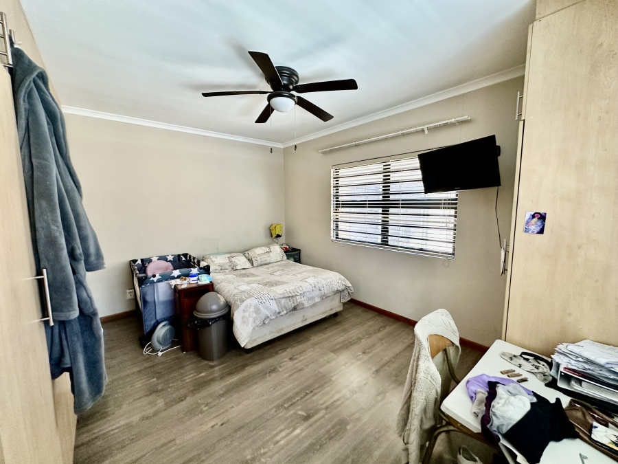 4 Bedroom Property for Sale in Vasco Estate Western Cape